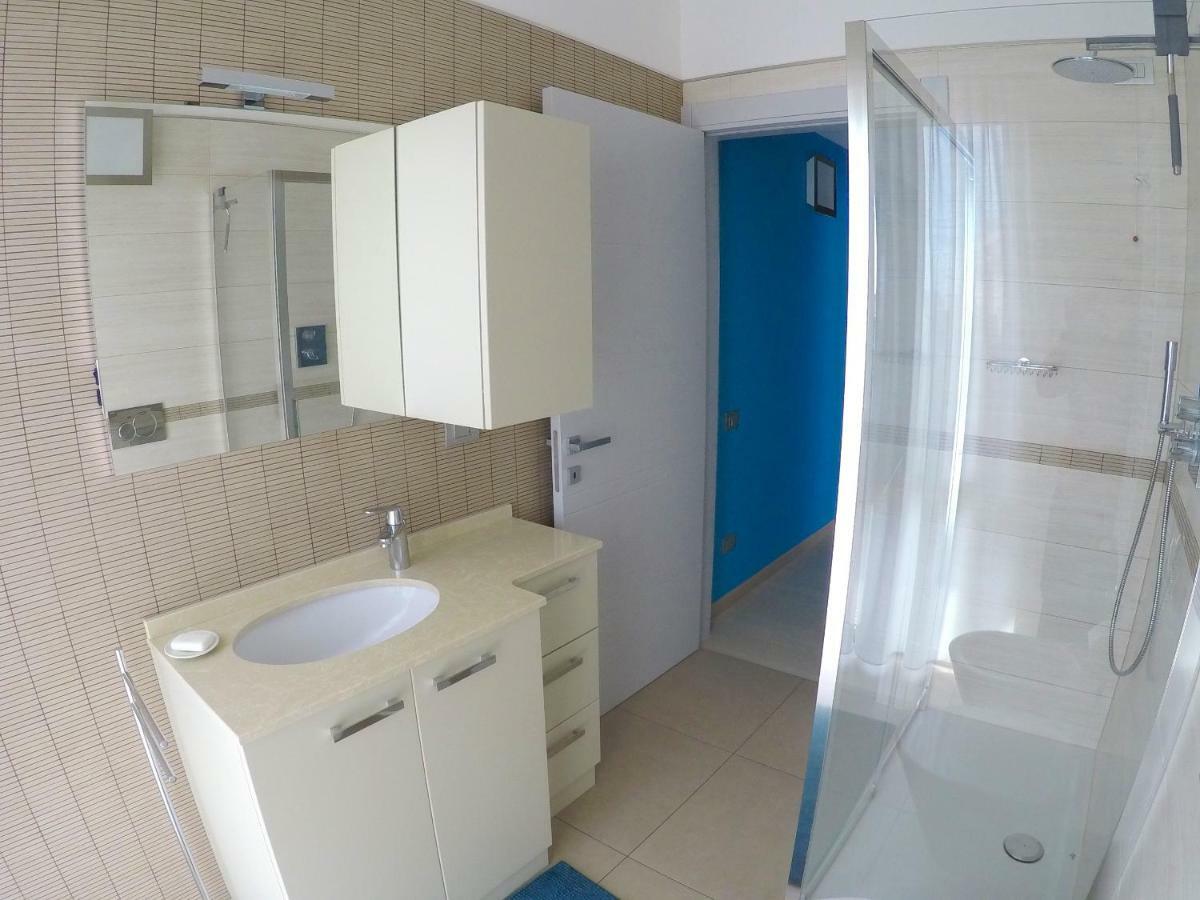 Levante Appartamento Di Pregio, Terrazza E Vista Panoramica Sul Mare E La Citta Viareggio Exteriör bild